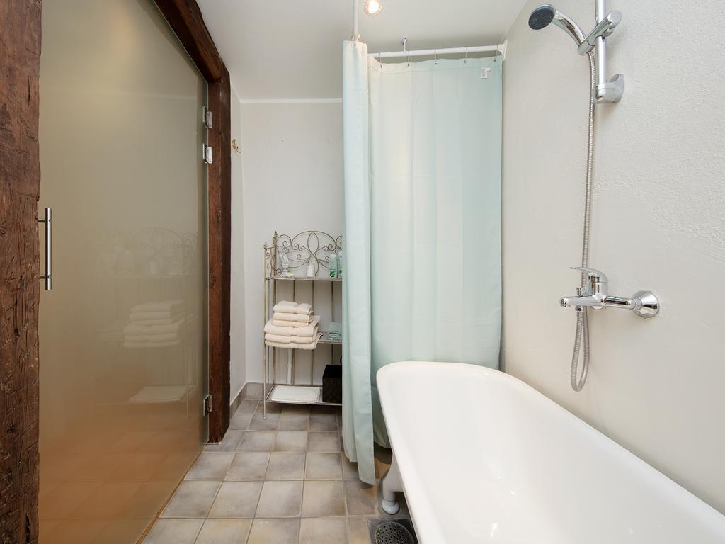 Calandra Apartment Talin Exterior foto